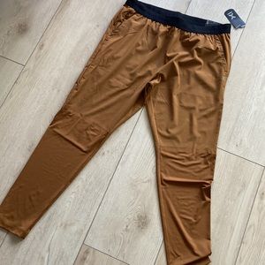 Xersion Taper Pant size L